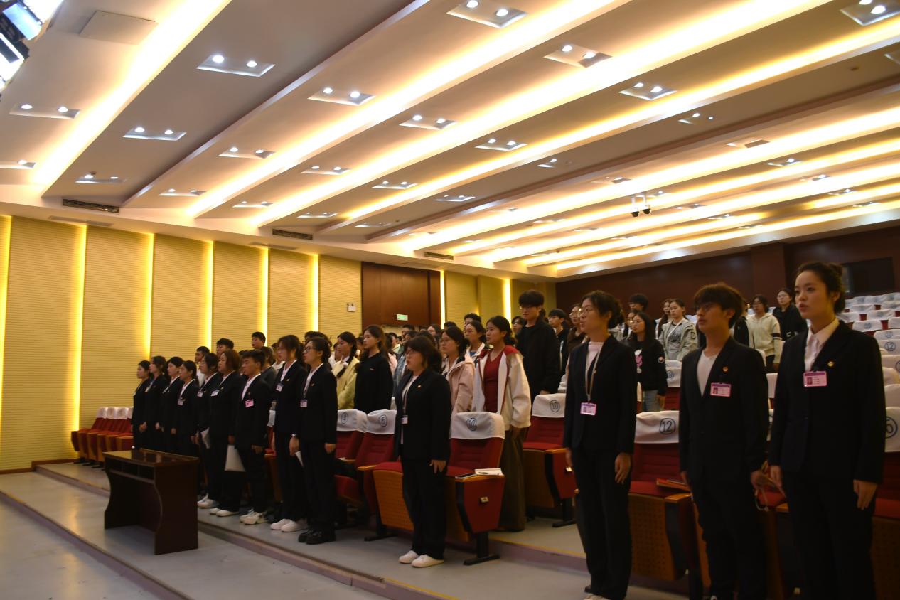 我校召开“青春为中国式现代化挺膺担当”主题团课暨校学生会新学期第一次全体大会